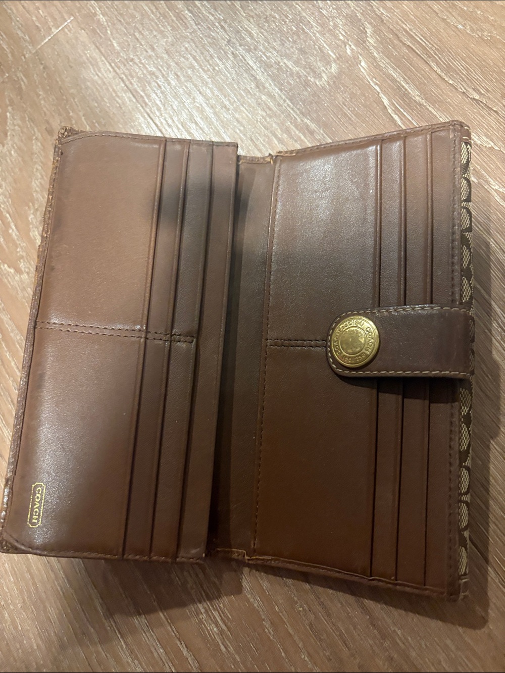 Coach vintage wallets - Picture 2 of 6
